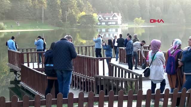 Bolu gölcük'te sonbahar güzelliği