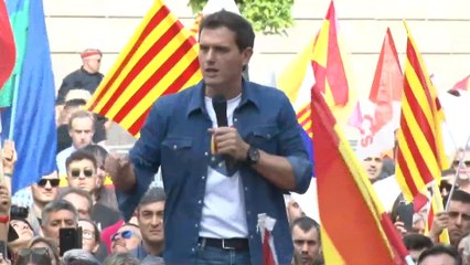 Rivera metería en la cárcel a quienes intenten romper España