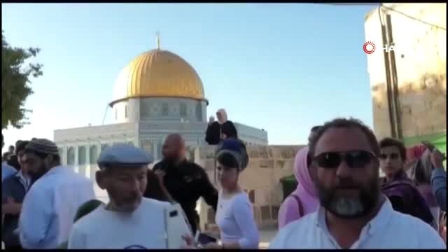 - Yüzlerce fanatik Yahudi Mescid-i Aksa'ya baskın düzenledi
