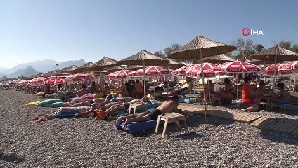 Turistler gelmeye devam ediyor, Antalya 16 milyon hedefine ilerliyor