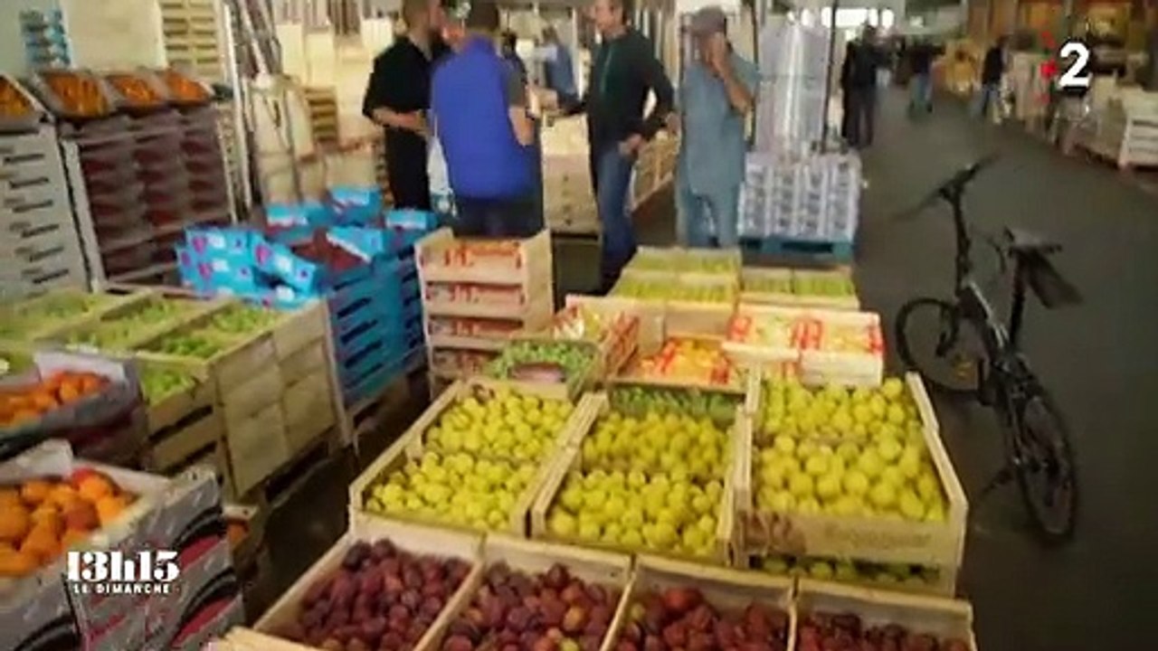 Au cœur de Rungis avec le réseau d'épiceries solidaires Andes qui vient y faire son marché en récupérant les invendus