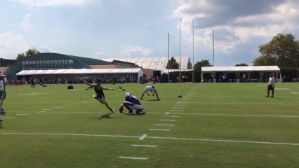 Carli Lloyd demuestra que tiene futuro como pateadora en la NFL