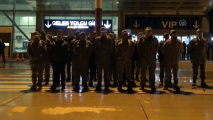 Şehit piyade er Sezai Ekşioğlu'nun cenazesi memleketine uğurlandı (2) - HAKKARİ