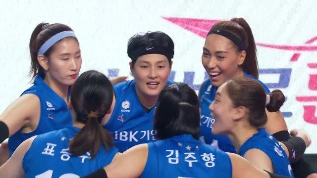 김희진 '트리플 크라운 달성'...IBK기업은행 개막전 승리 / YTN