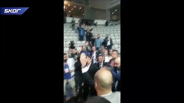 Ahmet Nur Çebi üçlü çektirdi
