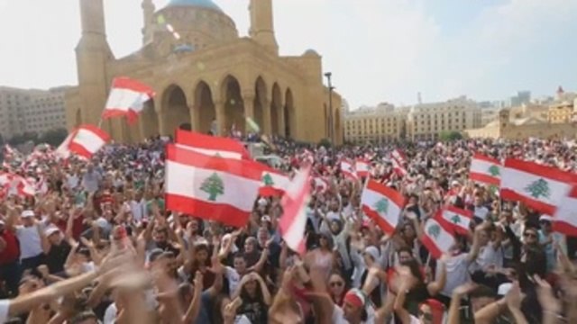 Bancos libaneses anuncian un día de cierre por las protestas