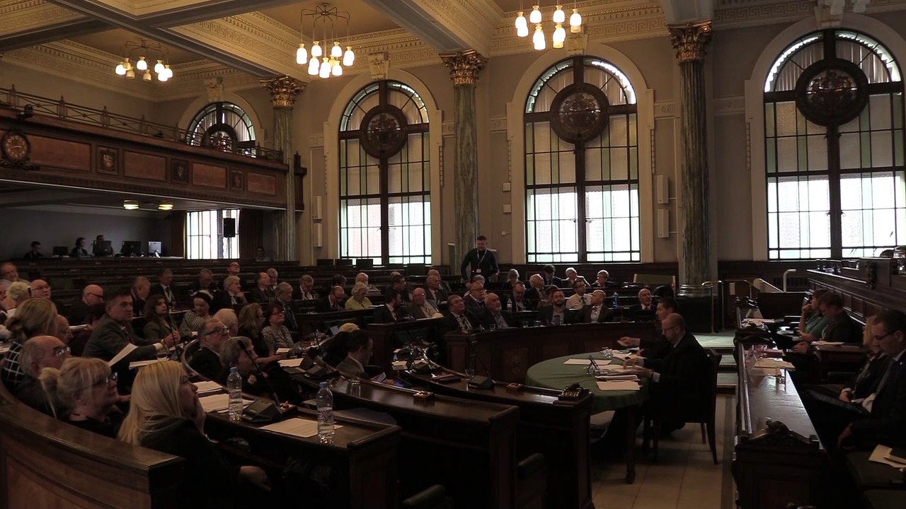 Are OFSTED inspections the best way of marking Lancashire's schools?