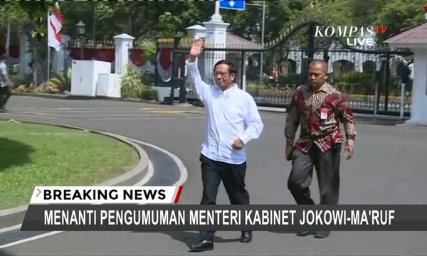 TERBARU - Jelang Pengumuman Menteri, Mahfud MD Tiba di Istana Gunakan Baju Warna Putih
