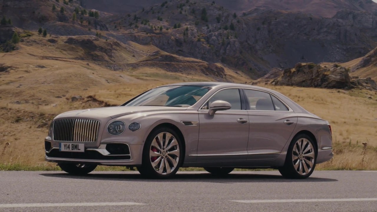 Bentley stellt Blackline Specification für Brandneuer Flying Spur vor