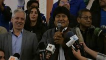 Προεδρικές εκλογές στη Βολιβία: Πανηγύρισαν και οι δύο βασικοί διεκδικητές μετά τον α' γύρο