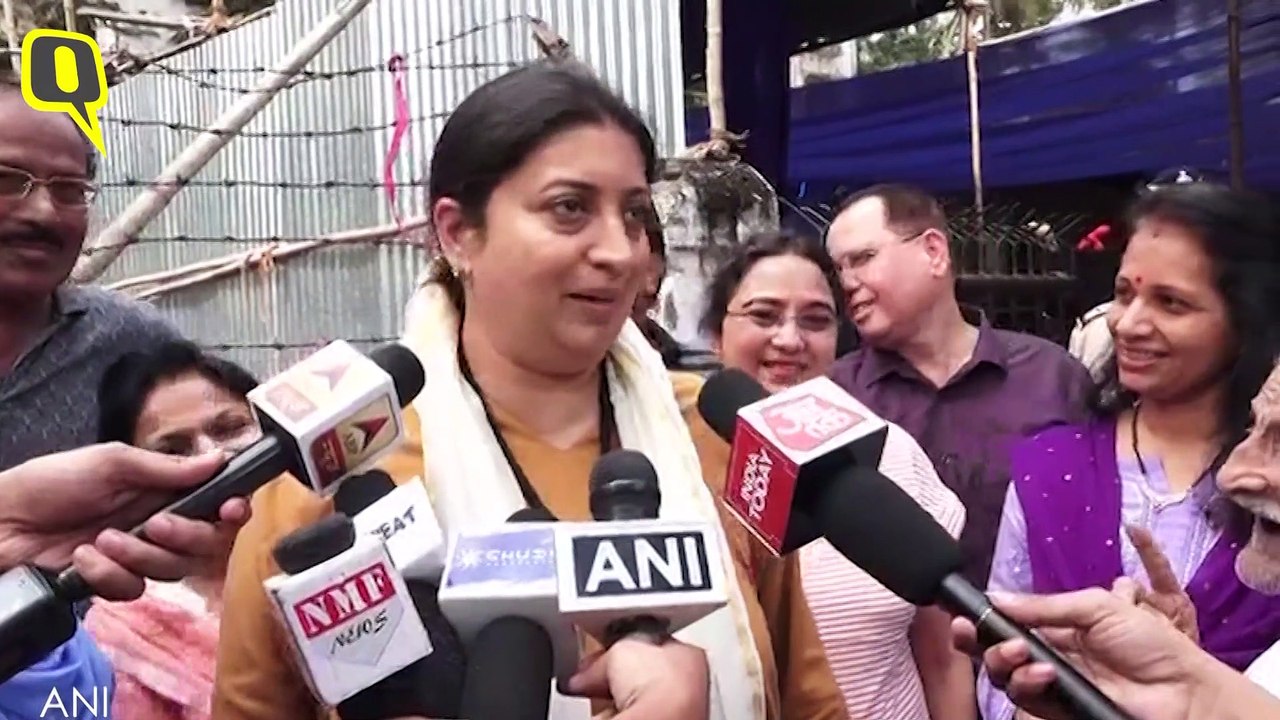 Maharashtra Polls 2019: Smriti Irani Casts Vote in Mumbai