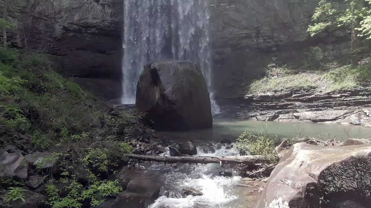 Breathetaking waterfall