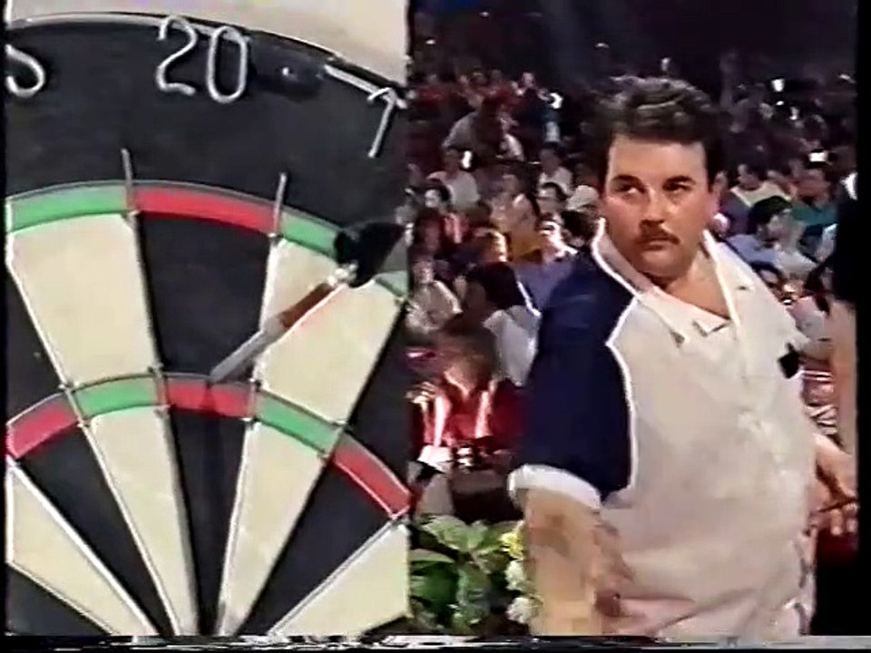 BDO World Darts Championship Final 1992 - Mike Gregory vs Phil Taylor  3of4