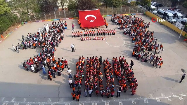 Minik öğrenciler Mehmetçiğe selam gönderdi