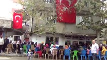 Şehit Jandarma Uzman Çavuş Muhammet Önek'in babaevine Türk bayrakları asıldı - GAZİANTEP