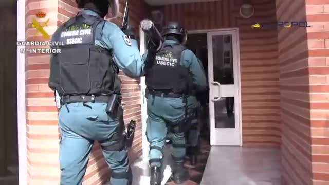 Joyas exclusivas y coches de alta gama entre el material requisado a la banda albanesa que robaba a futbolistas