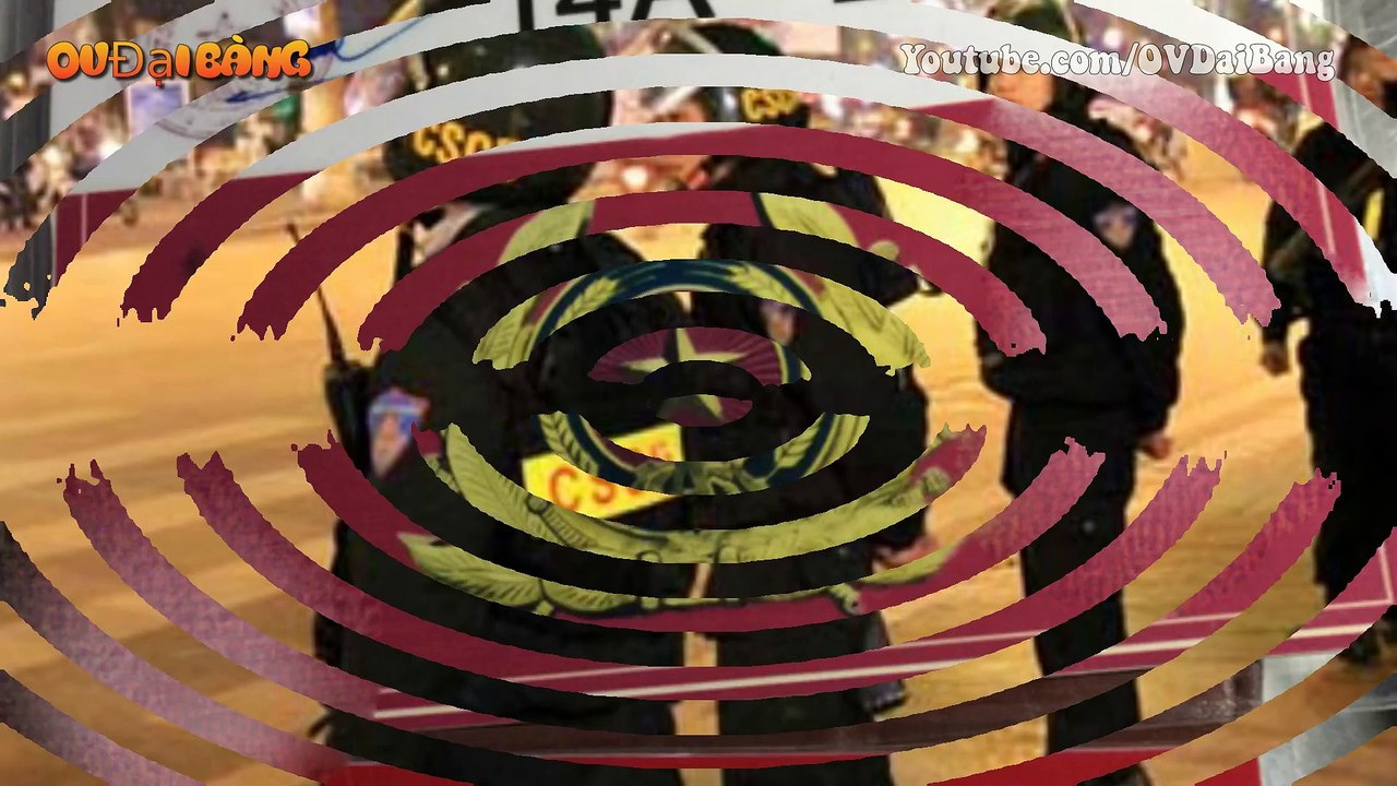 Gặp chốt 141, nam thanh niên xăm trổ rút 'thẻ công vụ đặc biệt' do... ông chú cấp