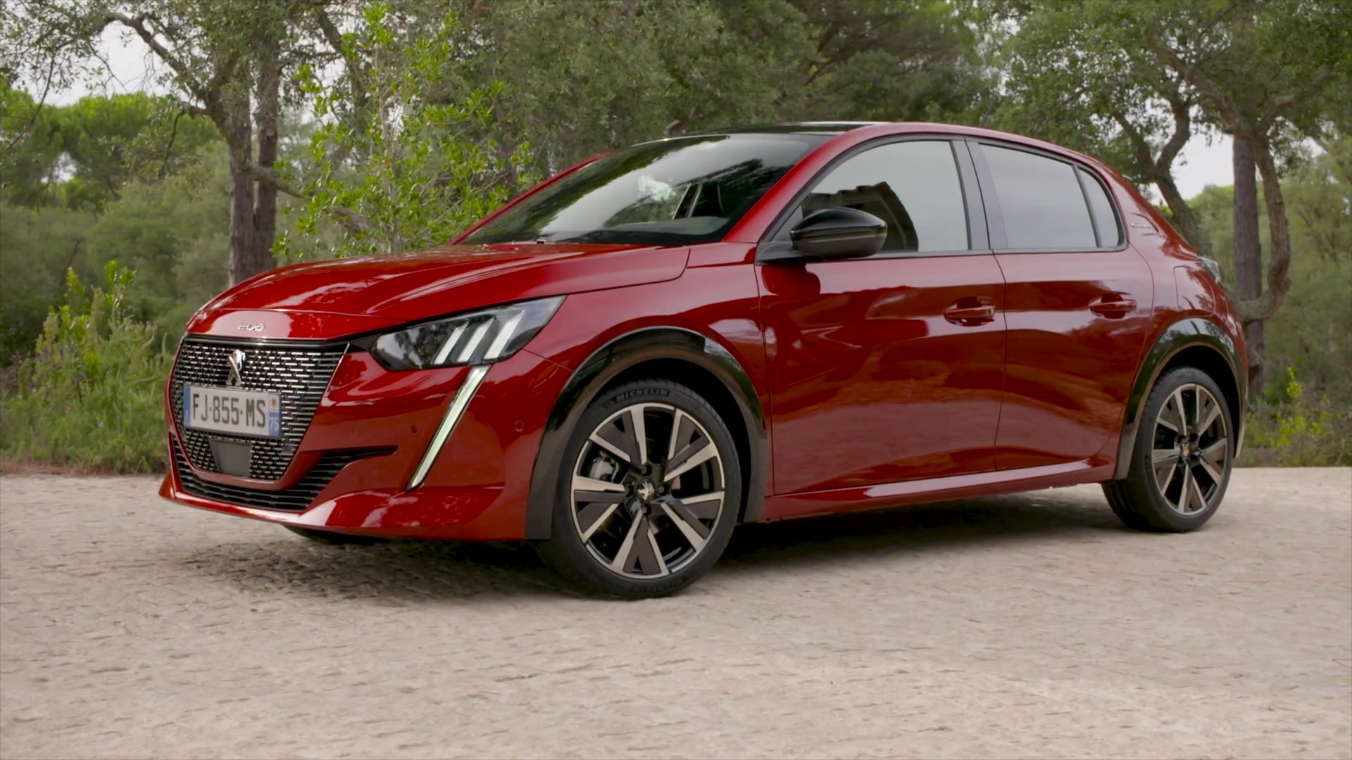 The New Peugeot 8 Gt Line In Elixir Red Preview Video Dailymotion