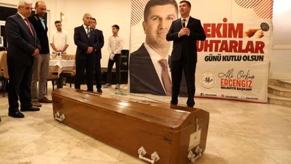 Belediye başkanı, muhtarlara tabut hediye edecek