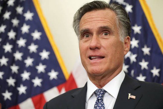 Mitt Romney Behind Secret ‘Pierre Delecto’ Twitter Account