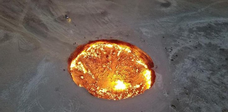 La 'Puerta del Infierno' que arde a 1.000 grados desde hace medio siglo