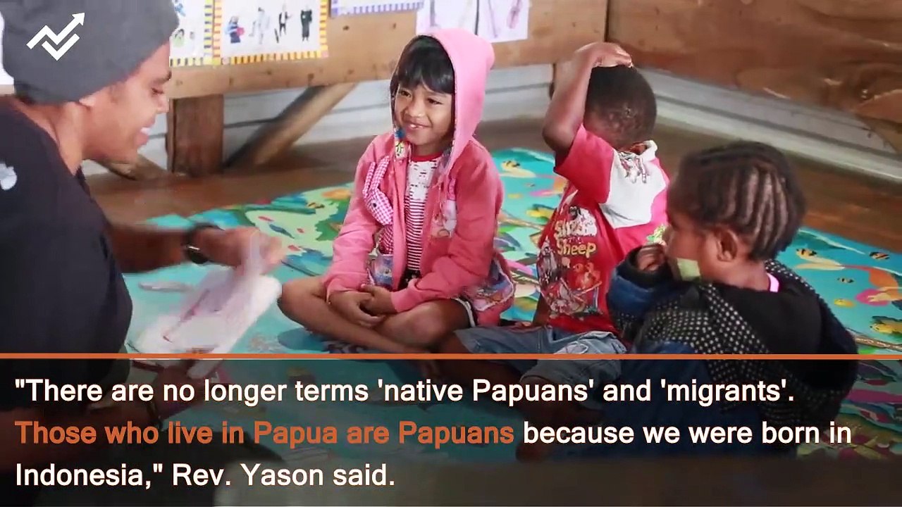 Saving Hundreds of Lives, 2 Wamena Residents Receive Awards