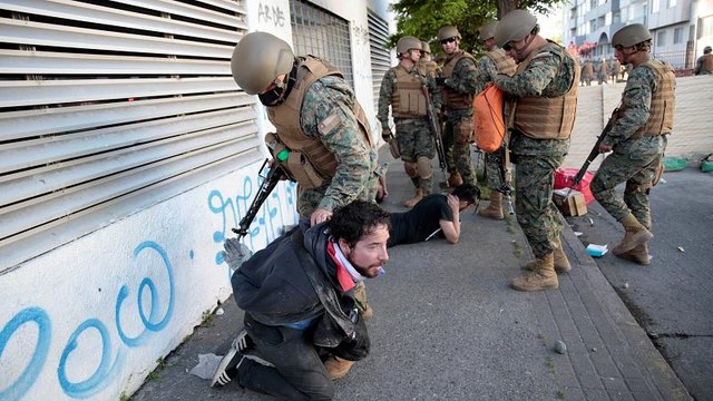Protestos no Chile já fizeram pelo menos 13 mortos