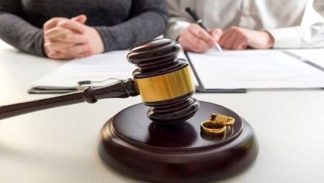 Yargıtay'dan emsal niteliğinde nafaka kararı: Eski eş çalışsa bile yoksulluk nafakası ödenmeli