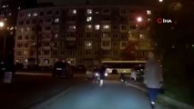 - Rusya'da çocuğunu bisikletine bağlayan anne tepki çekti- Anne kaza yapınca çocuk sürüklendi