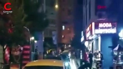 İstanbul'da cadde ortasında utandıran görüntüler!
