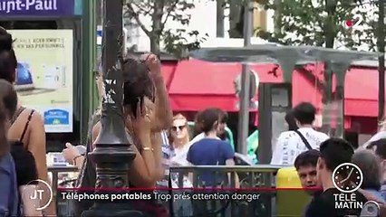 Téléphones portables : le port près du corps, attention danger