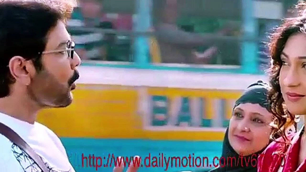 পুরুষদের গালে দাড়ি হলো বঙ্গ ললনাদের দুর্বলতার প্রধান কেন্দ্রবিন্দু. ছেলেদের গালের সামান্য ছোট বড় খোঁচা খোঁচা দাড়ি কিন্তু বাঙালি মেয়ে এমনকি অন্যান্য কমিউনিটি এর মেয়েদেরও অল টাইম ফেভারিট.