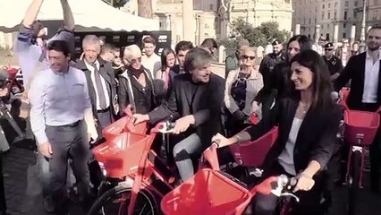 Roma - Raggi presenta Jump, il bike sharing targato @Uber  (21.10.19)
