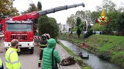 Vicenza - Recuperata auto finita nel torrente Astichello (21.10.19)