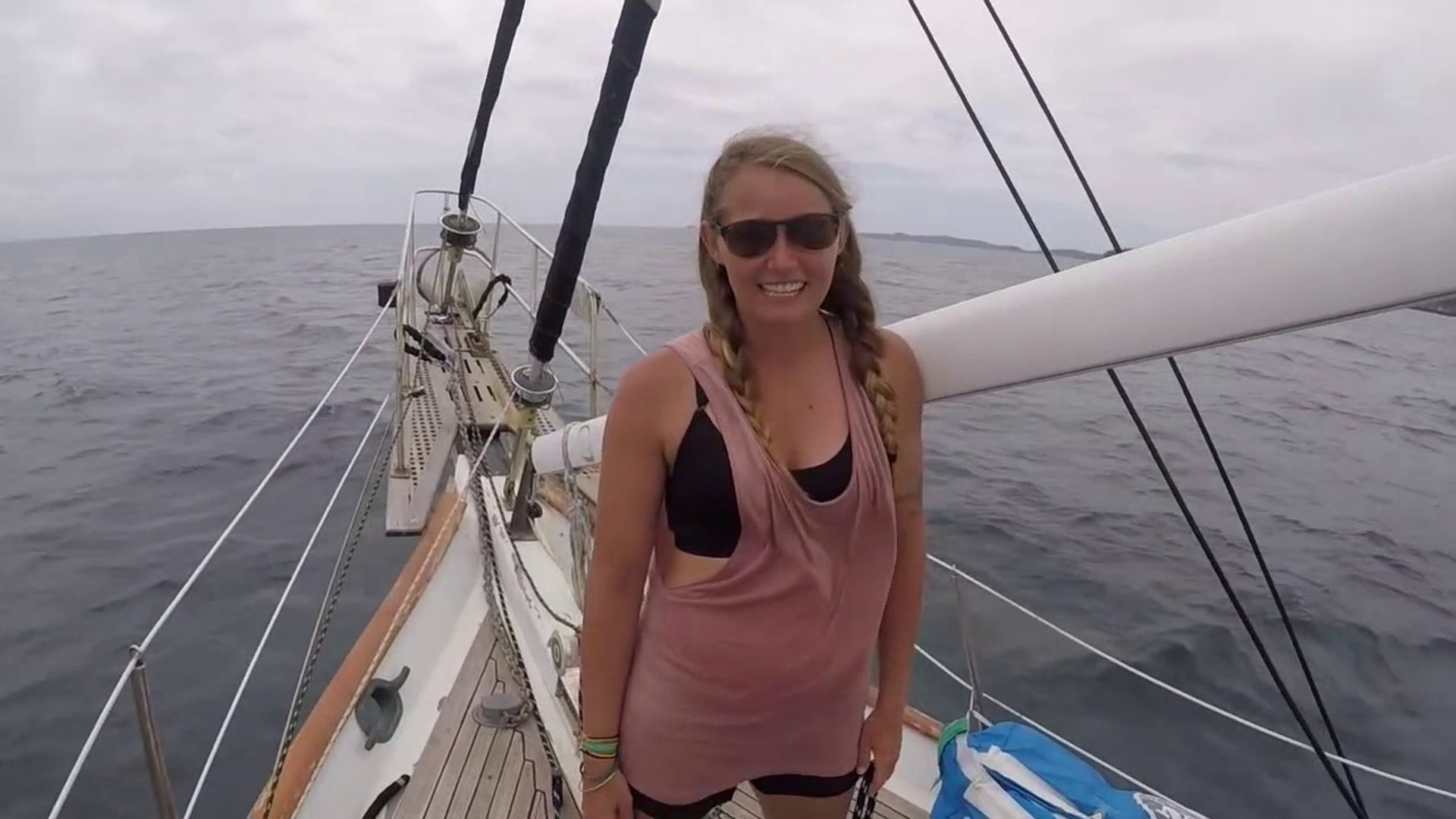 HOW HER FIRST WEEK OCEAN CROSSING ON A SAILING BOAT WAS - Ep 28
