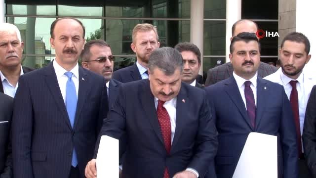 Bakan Koca, Barış Pınarı Harekatı'nda yaralanan askerleri ziyaret etti