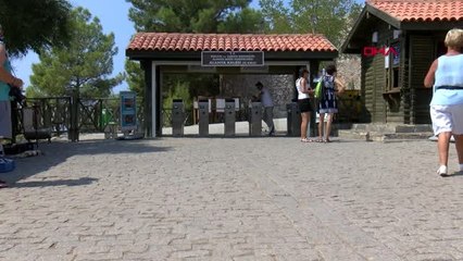 Antalya alanya kalesi'nde yıkılan surlar onarılmadı-arşiv