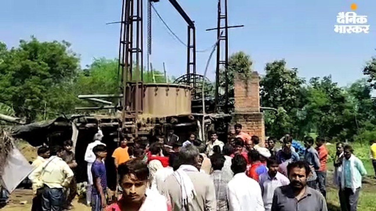 छतरपुर में पिपरमेंट प्लांट में टंकी साफ करने उत...