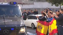 Regresan como héroes los policías gallegos desplegados en Barcelona