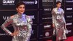 Sonali Bendre looks perfect in silver shimmer gown at Vogue Women Of The Year event | FilmiBeat