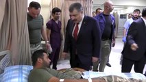 Sağlık Bakanı Koca yaralı askerleri ziyaret etti