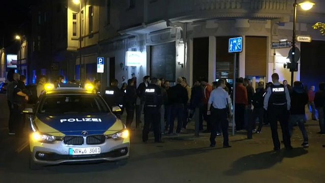 Драка между курдами и турками из-за операции в Сирии