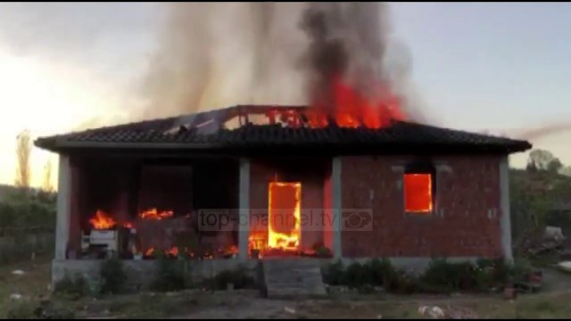 Shkodër/ Sapo u kishin ndërtuar shtëpinë, nëna me 5 fëmijët sërish në qiell të hapur