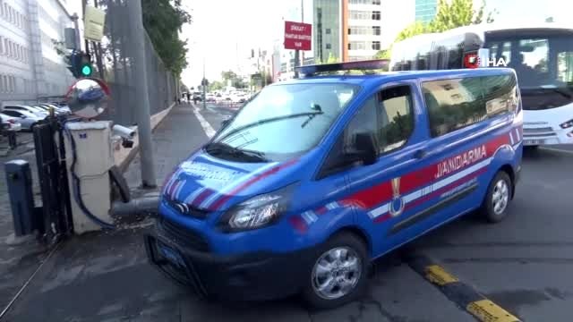 Eski Diyarbakır Büyükşehir Belediye Başkanı Mızraklı adliyeye sevk edildi