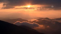 Zigana Dağı'nda sis ve gün batımı güzelliği