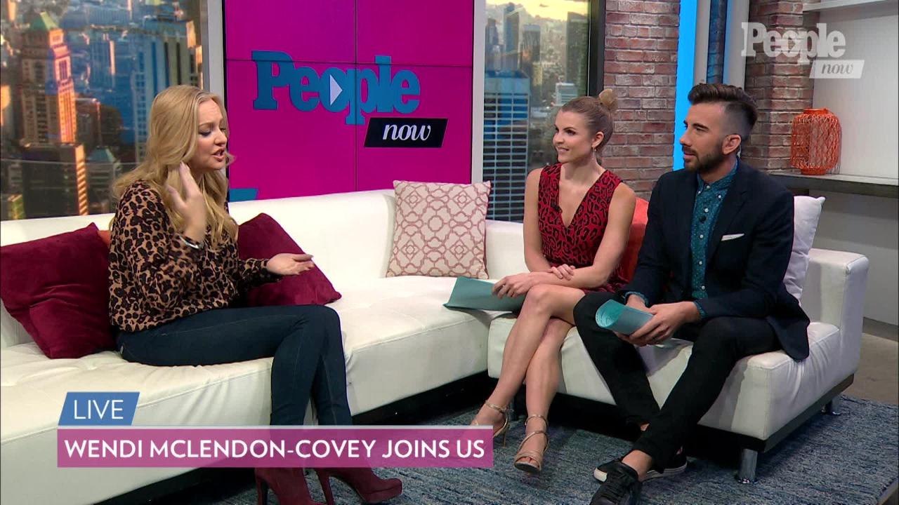 Melissa Joan Hart Was a ‘Boss Babe’ Directing The Goldbergs, According to Wendi McClendon-Covey