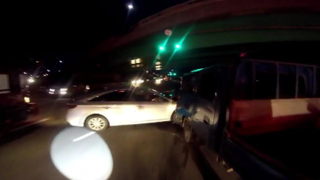 강진서 택시와 1t 화물차 충돌...6명 다쳐 / YTN