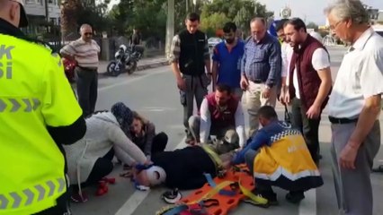 İznik'te motosikletle otomobil çarpıştı: 1 yaralı - BURSA