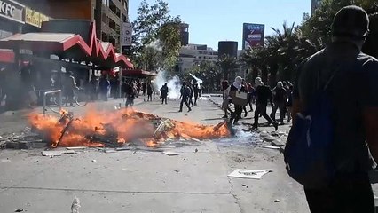 Чили: власти ищут пути выхода из кризиса