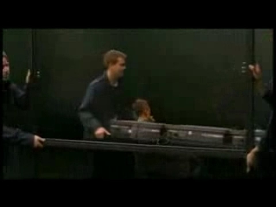 Video Zaho - c'est chelou -